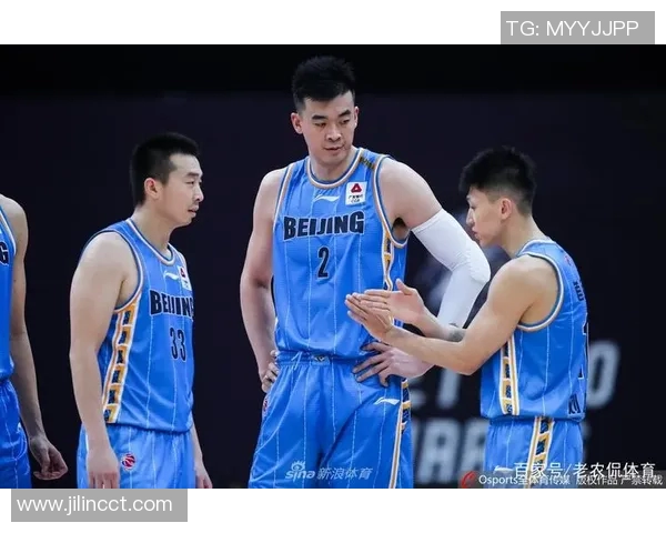 重庆足球队领跑最新灵活性排名前十强球队分析与点评