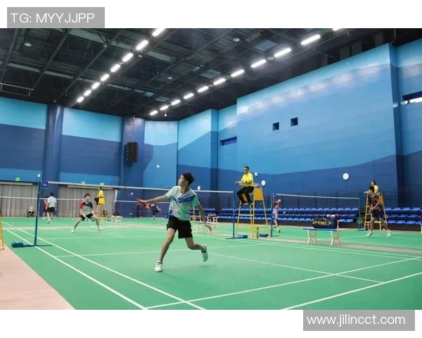 重庆羽毛球队在精英赛中的灵活性表现分析与启示